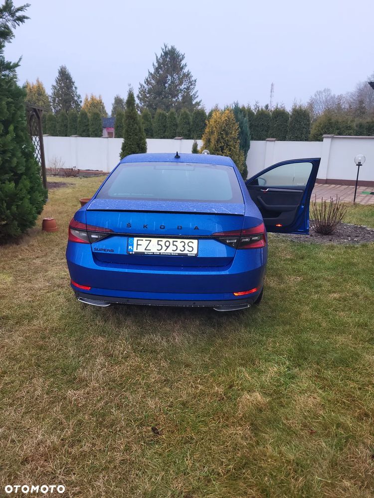 Skoda Superb 2.0 TSI Sportline DSG - 9