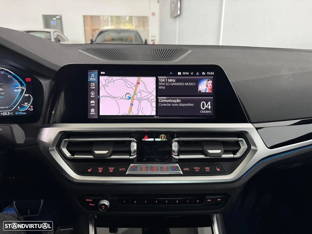 BMW 330 e Pack M Auto - 17