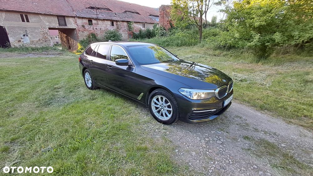 BMW Seria 5 520d Sport Line - 6