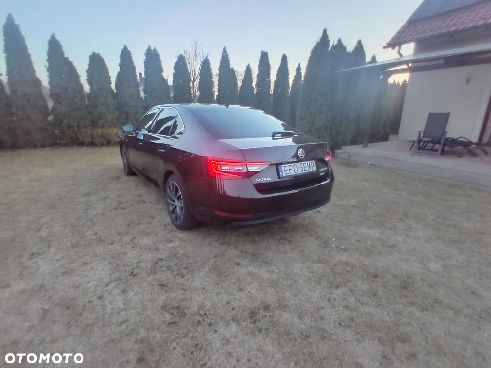 Skoda Superb - 8
