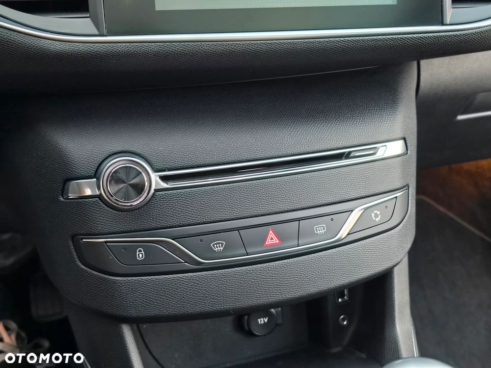 Peugeot 308 1.6 THP Active - 35