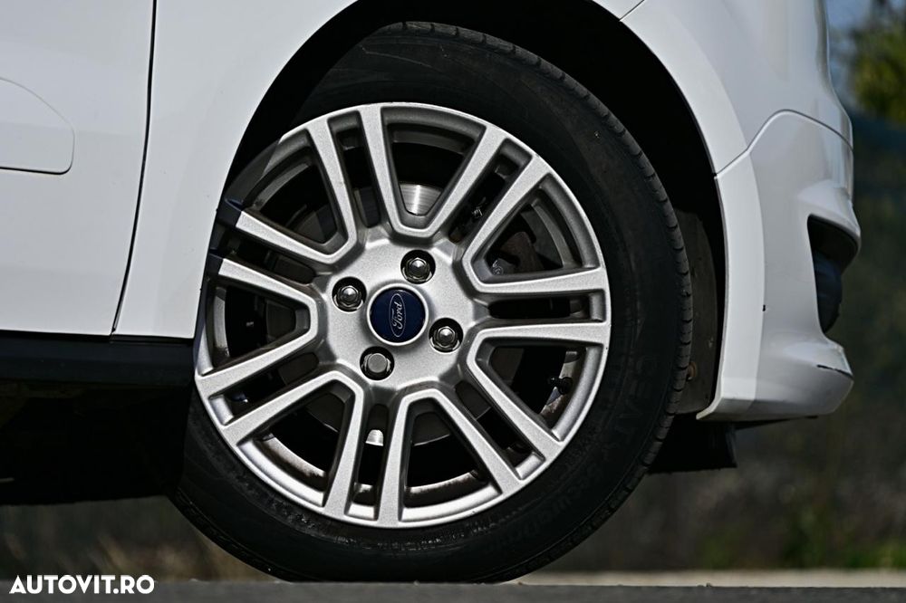 Ford Tourneo Courier 1.5 TDCi Trend - 9