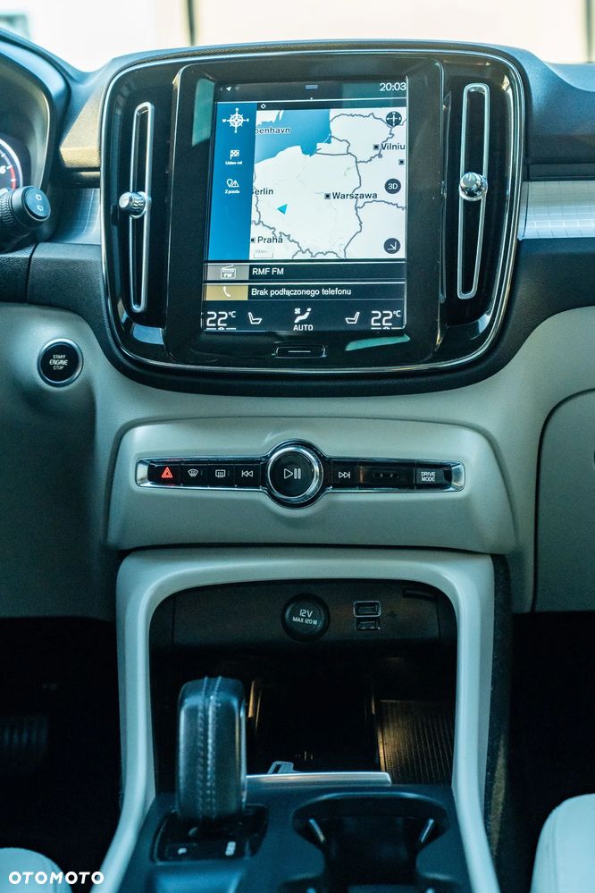 Volvo XC 40 T5 AWD Geartronic Momentum Pro - 36