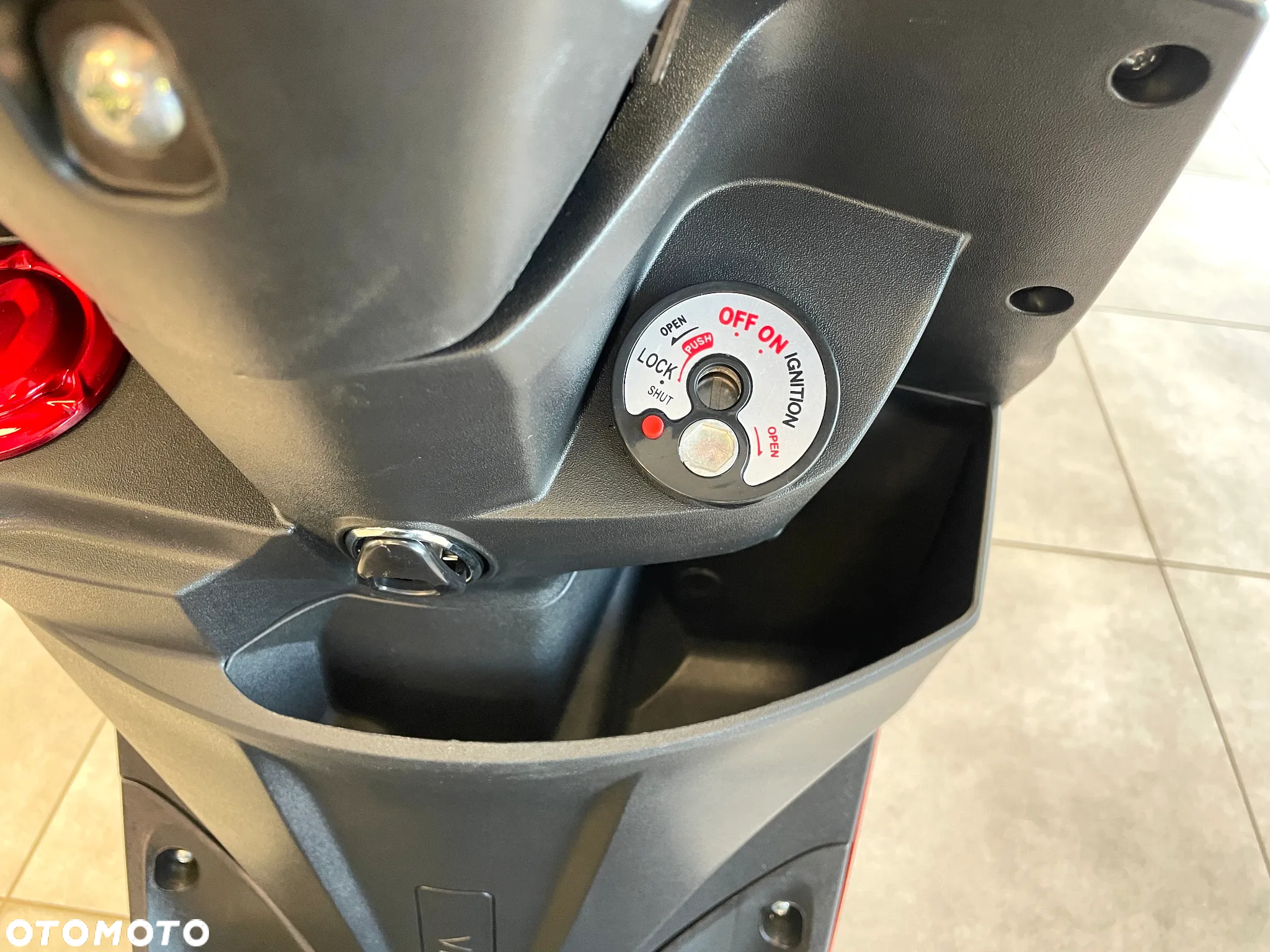 Barton Flash - 10