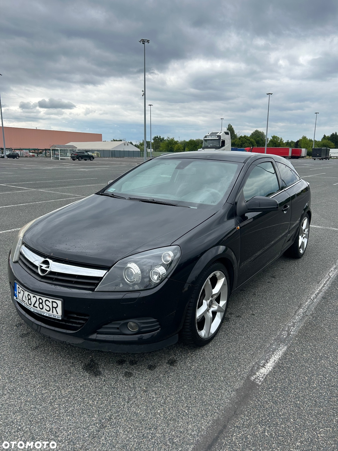 Opel Astra III GTC 2.0 T Cosmo - 2