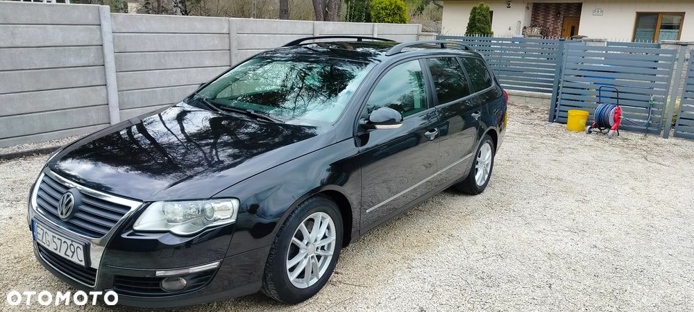 Volkswagen Passat 2.0 TDI DPF DSG Highline - 2