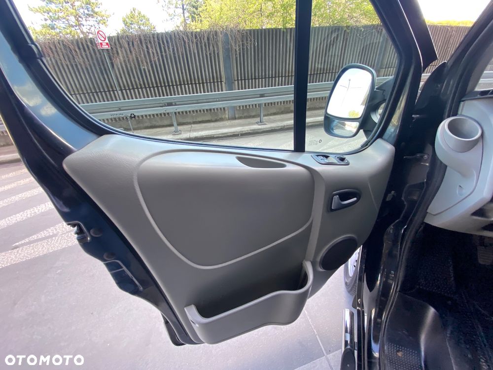 Opel Vivaro L2H1 2.9t - 13