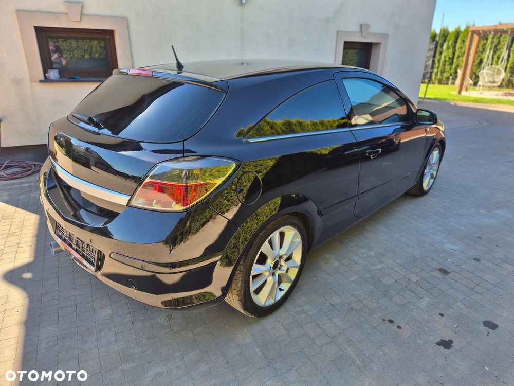 Opel Astra 1.8 Innovation 110 Jahre - 15
