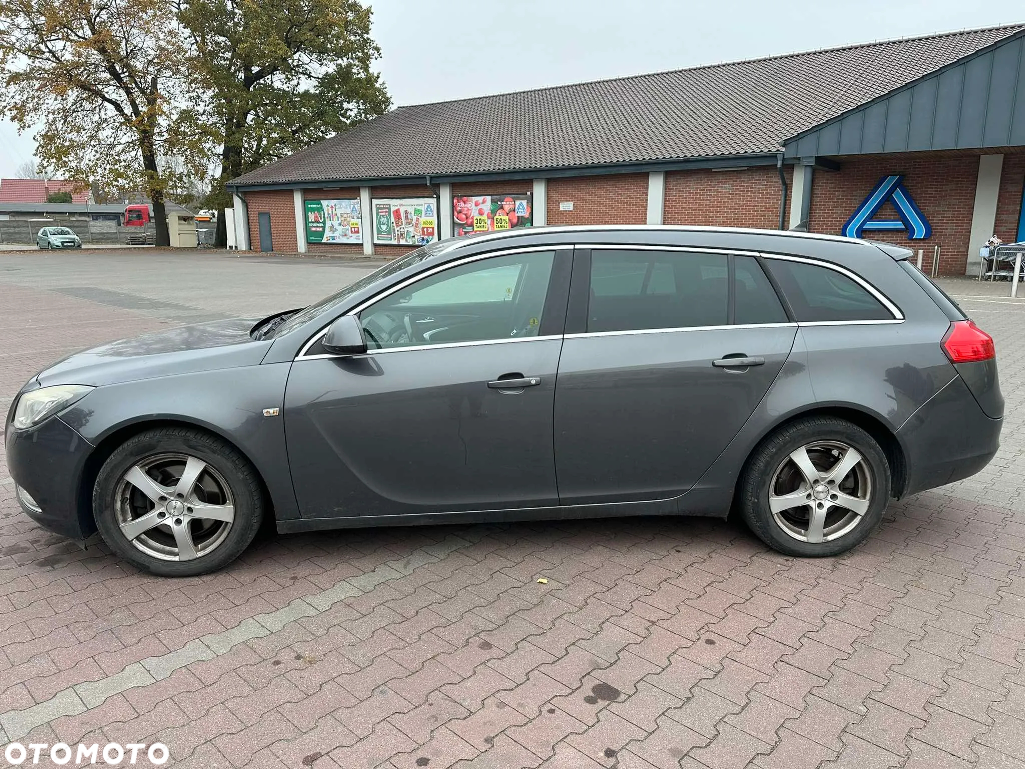 Opel Insignia 2.0 CDTI Sports Tourer Cosmo - 2