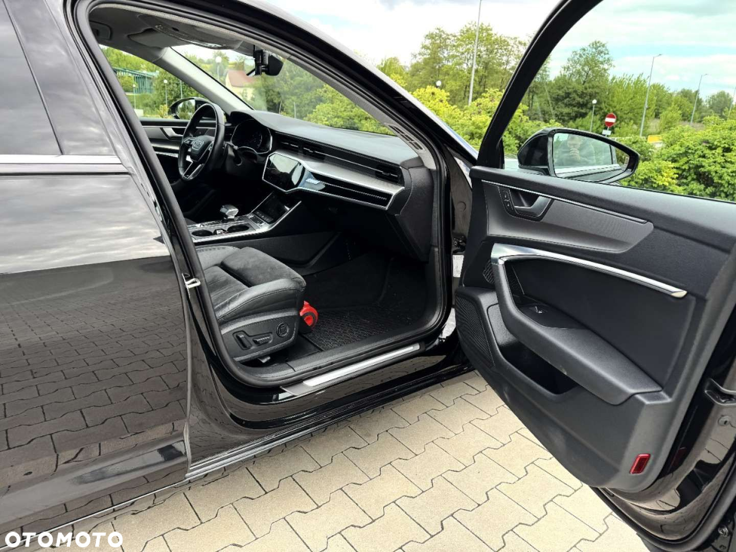 Audi A6 - 4
