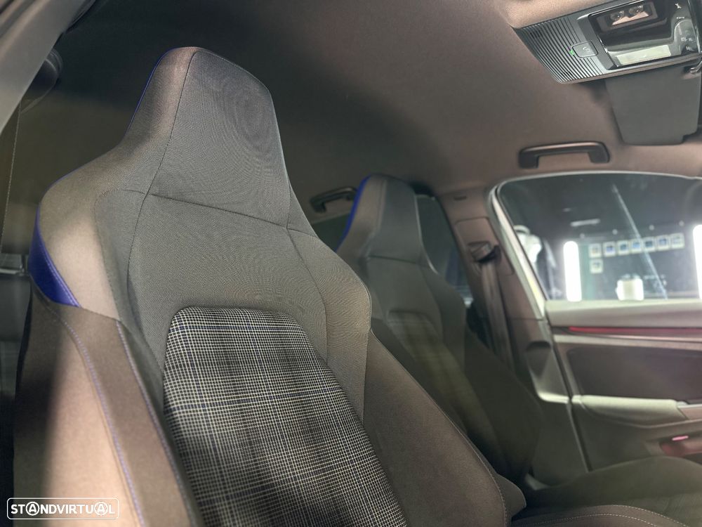 VW Golf 1.4 eHybrid OPF DSG GTE - 24