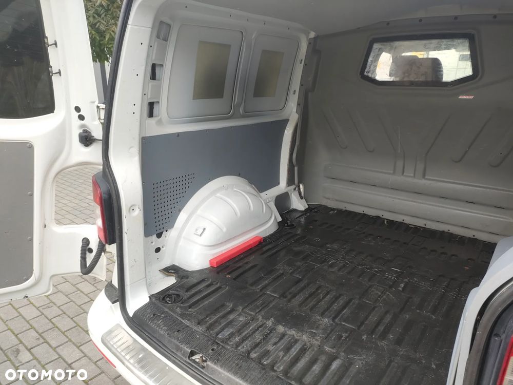 Volkswagen Transporter - 18