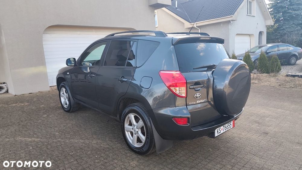 Toyota RAV4 2.0 4x4 Automatik Executive - 35
