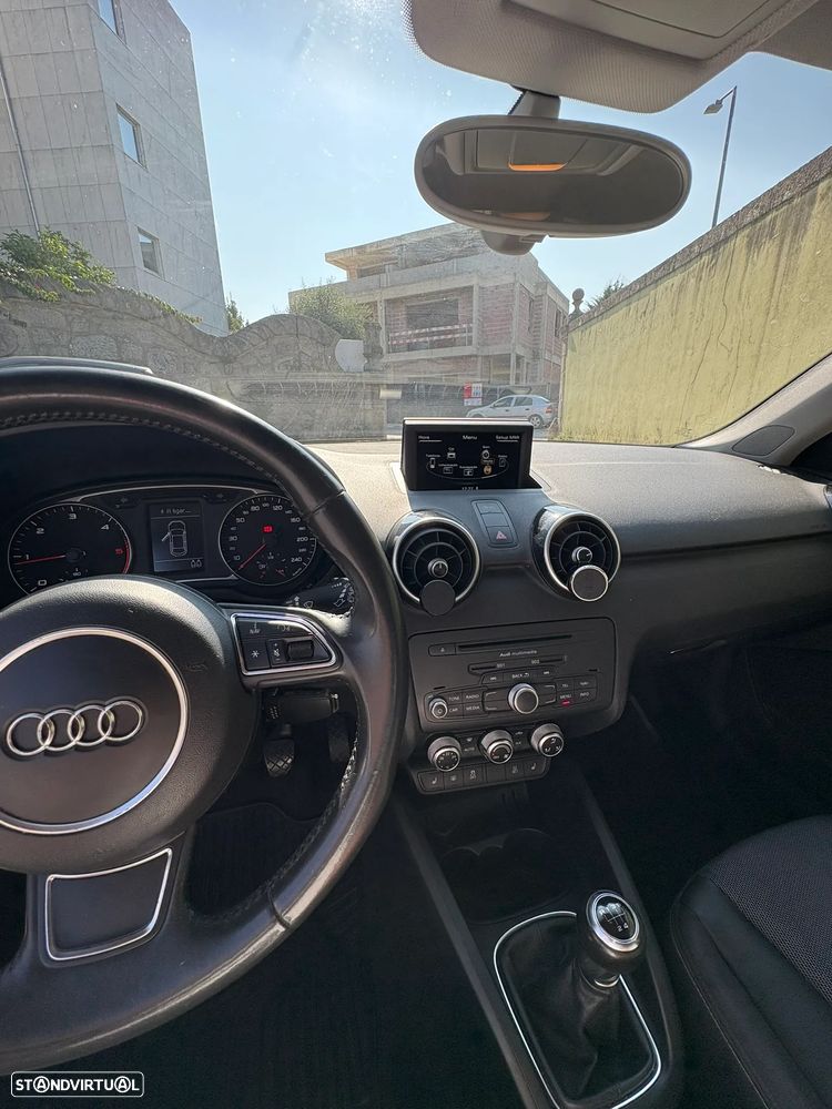 Audi A1 1.6 TDI Attraction - 5