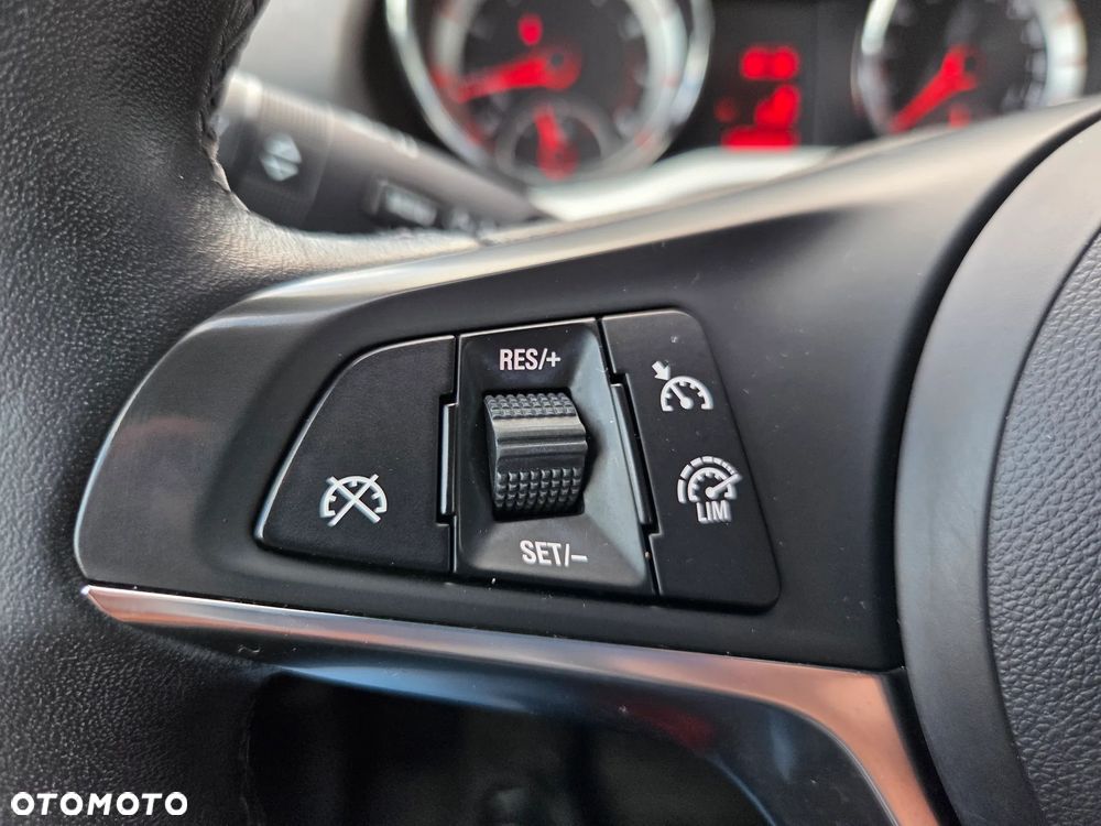 Opel Adam 1.2 Black Link - 34