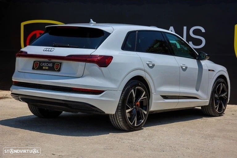 Audi e-tron 50 quattro S line - 12