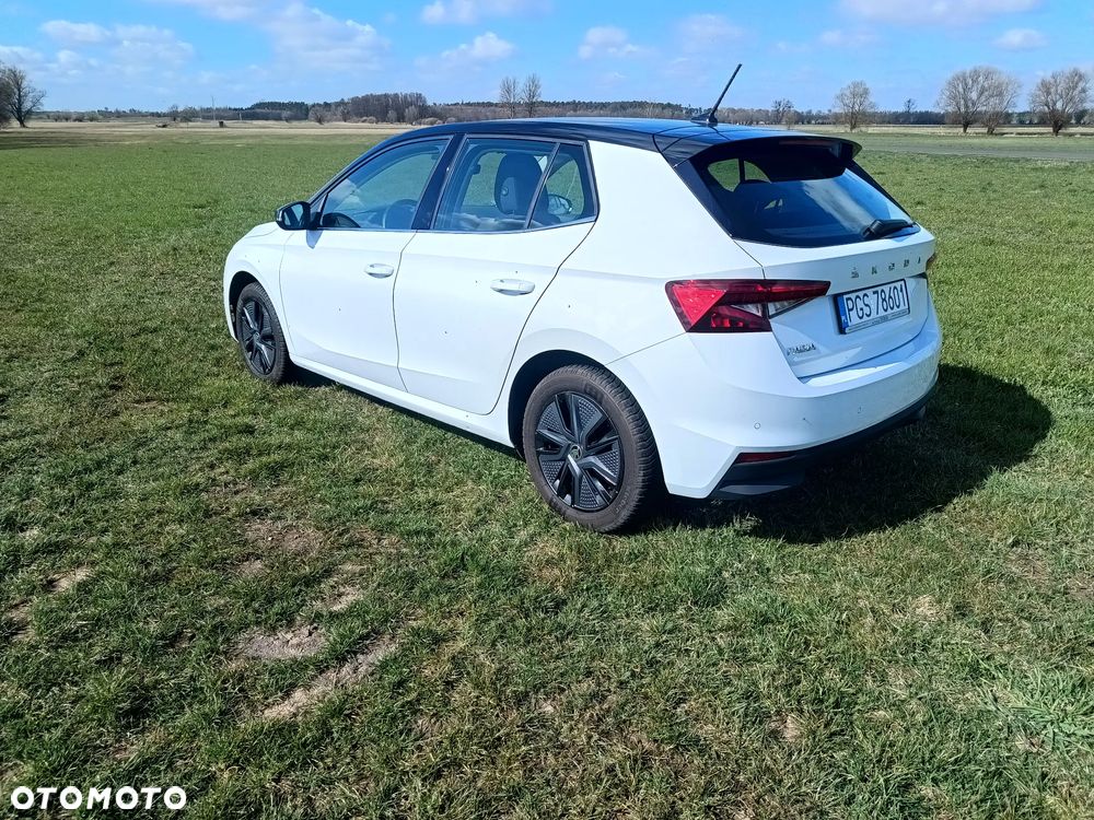 Skoda Fabia 1.0 TSI Black Edition DSG - 4