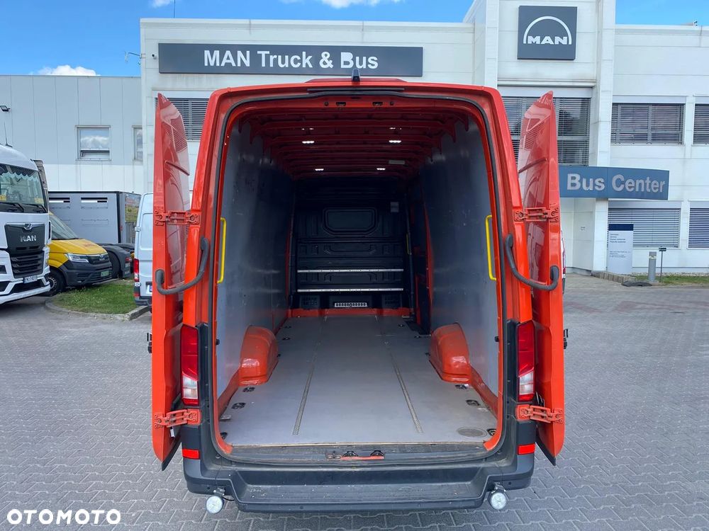 MAN TGE - 12