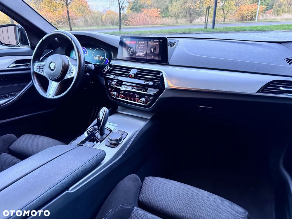 BMW Seria 5 530i GPF xDrive M Sport sport - 4