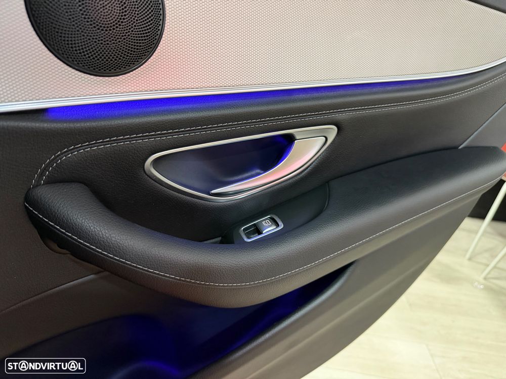 Mercedes-Benz E 220 d 4Matic 9G-TRONIC AMG Line - 12