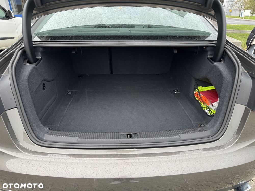 Audi A6 Limousine - 8