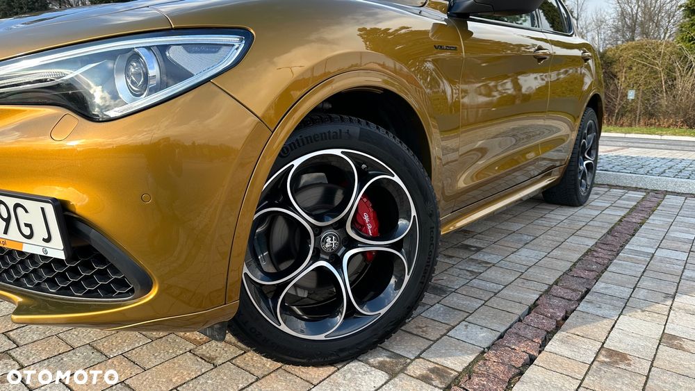 Alfa Romeo Stelvio 2.0 Turbo 16V AT8-Q4 Veloce Ti - 12