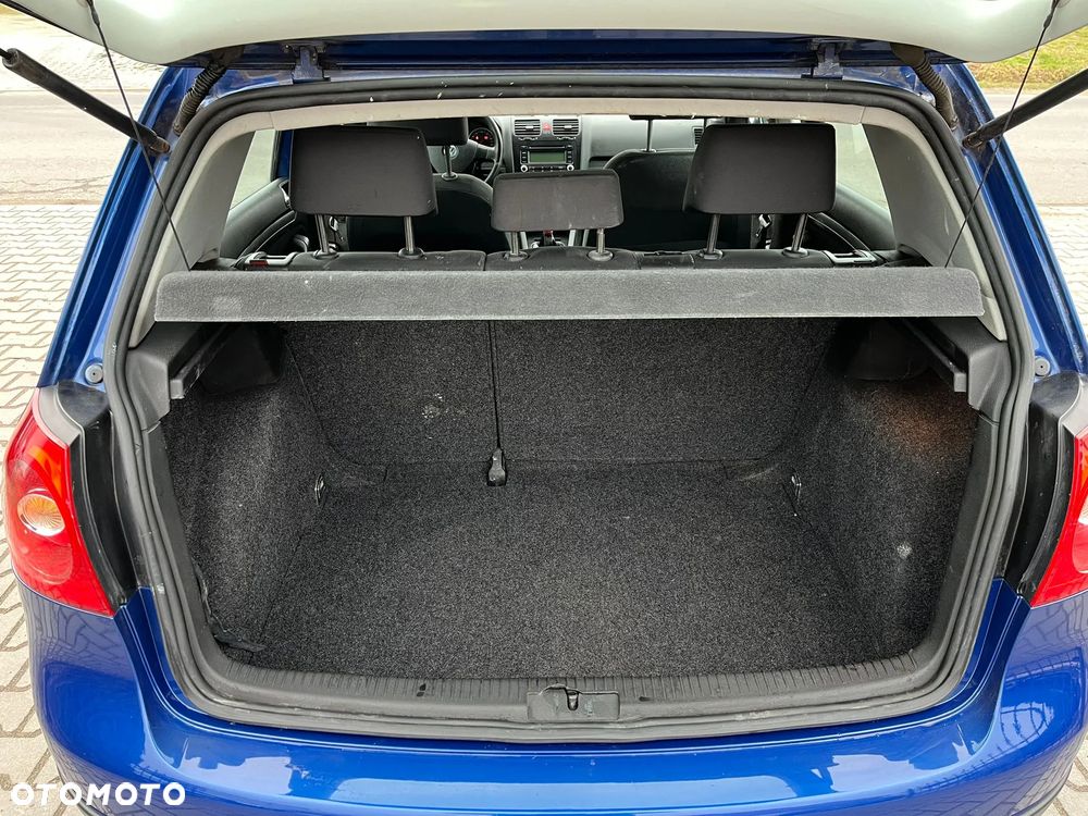 Volkswagen Golf 1.6 FSI Individual - 11