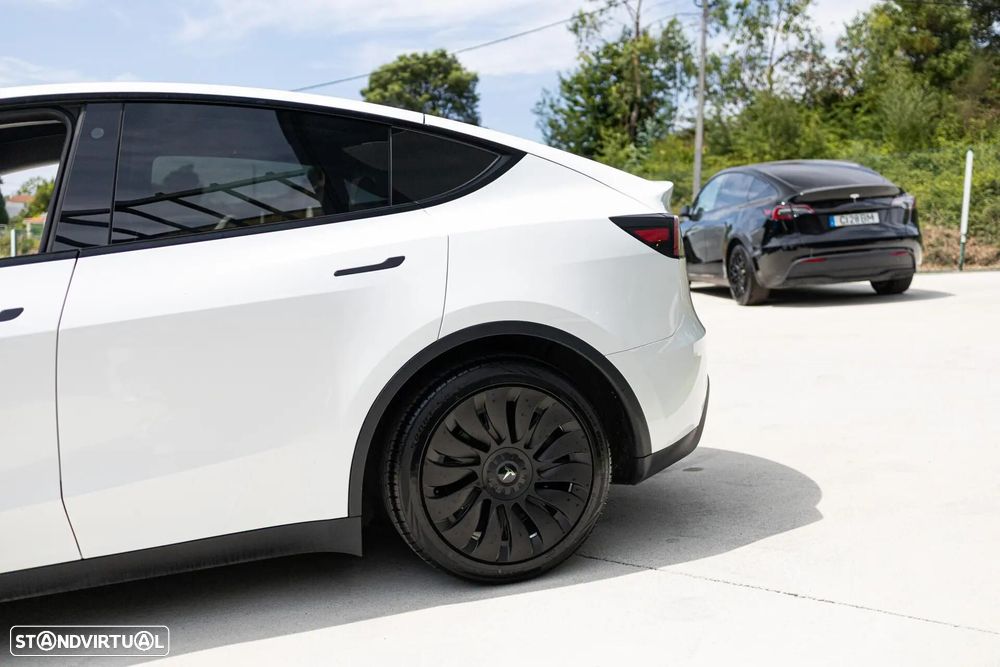 Tesla Model Y Long Range Tração Integral — fotografia 13