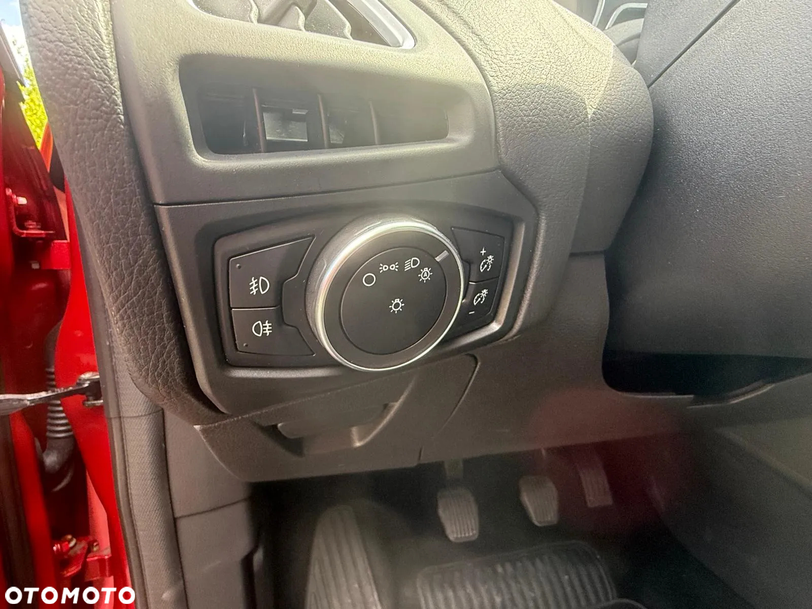 Ford Focus 2.0 EcoBlue Titanium Business - 28
