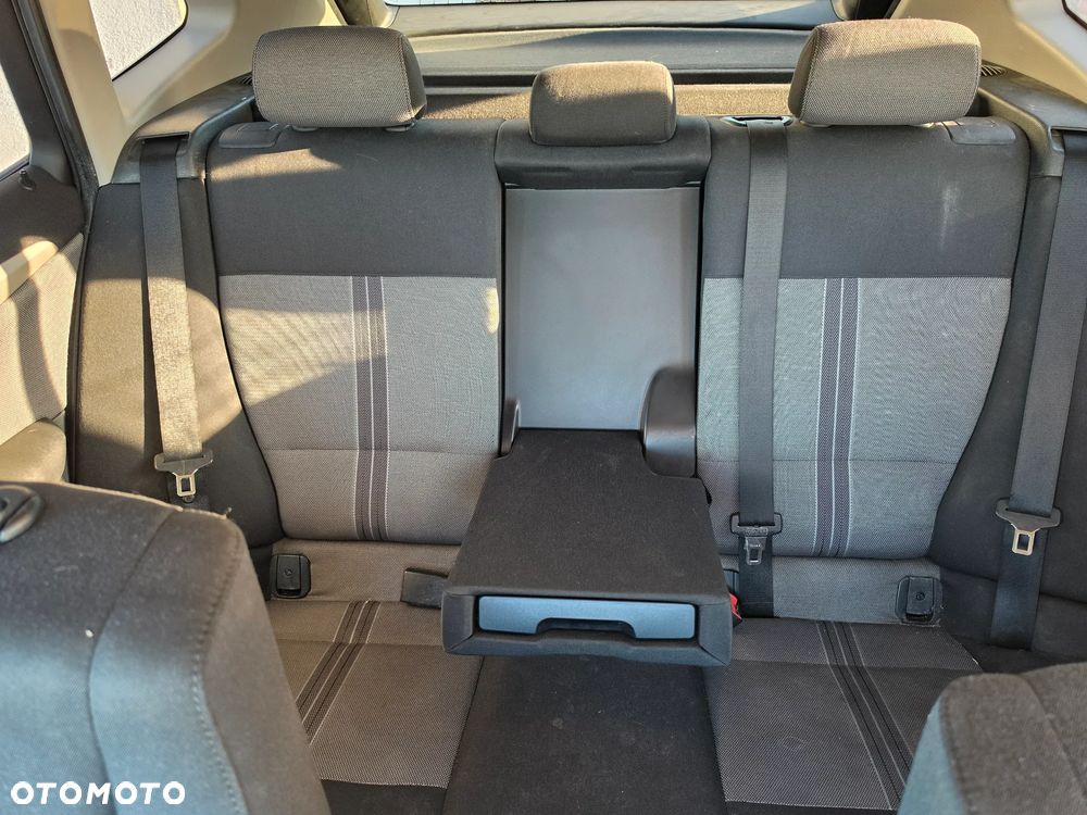 BMW X1 - 13