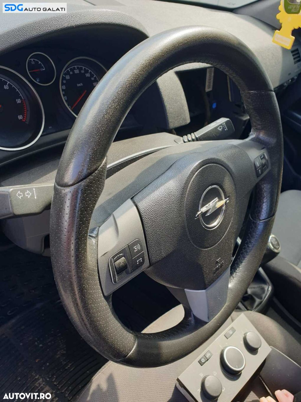 Buton Butoane Comanda Comenzi de pe Volan Opel Astra H 2004 - 2010 - 3