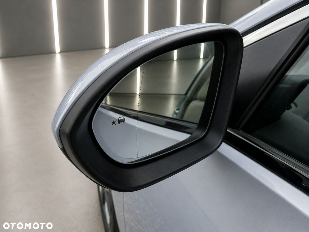 Opel Insignia - 9