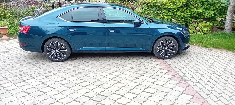 Skoda Superb 2017 photo 2