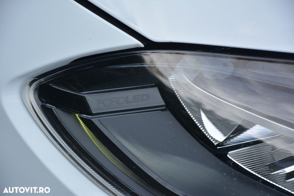 Ford Fiesta 1.0 EcoBoost S&S TITANIUM X - 27