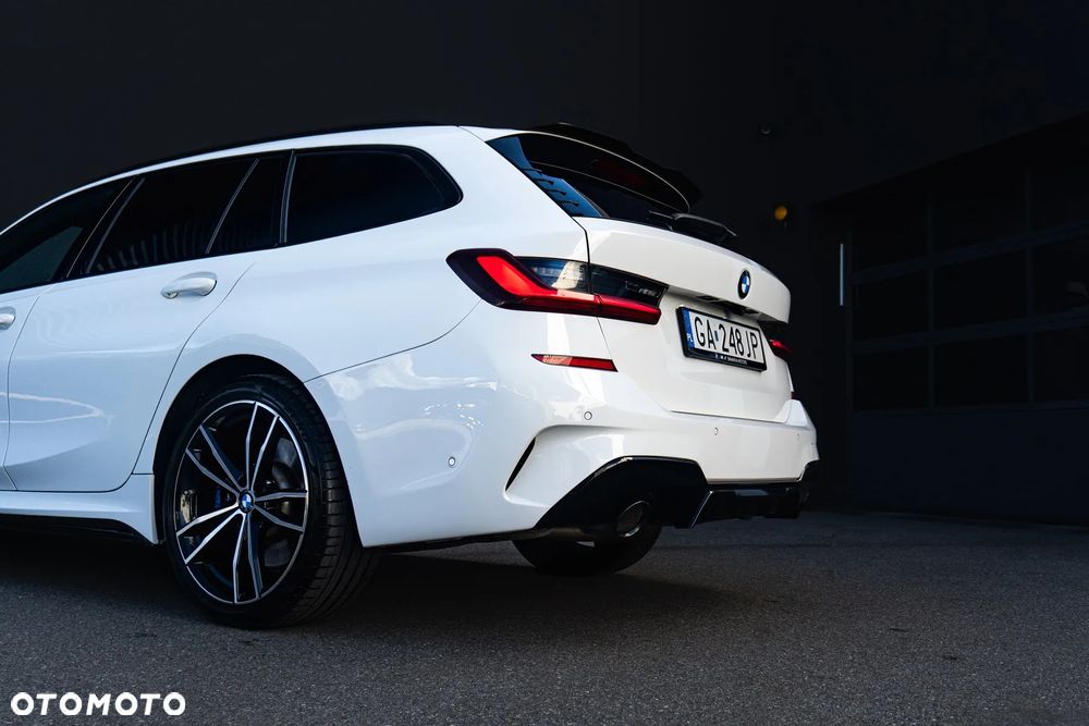 BMW Seria 3 320d xDrive Sport - 8