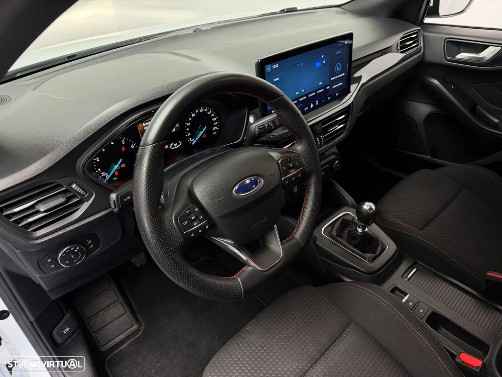 Ford Focus 1.0 EcoBoost MHEV ST-Line - 8