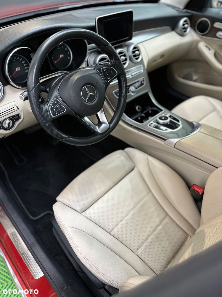 Mercedes-Benz Klasa C 300 7G-TRONIC Avantgarde - 16
