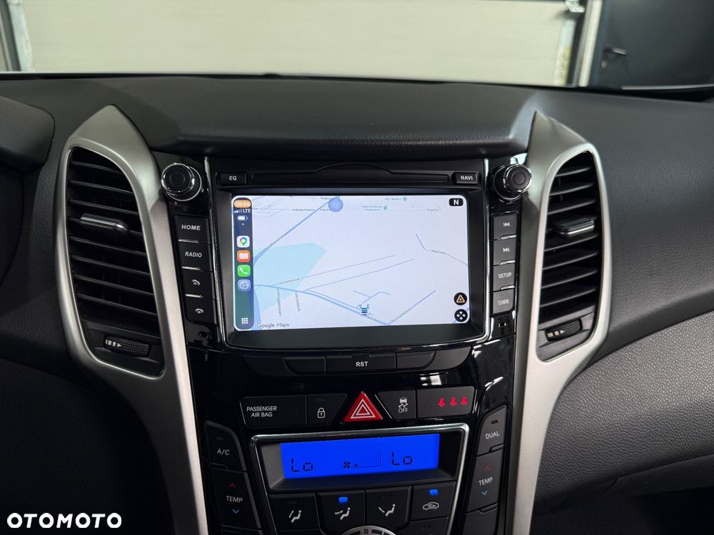 Hyundai i30 blue 1.6 CRDi Style - 23