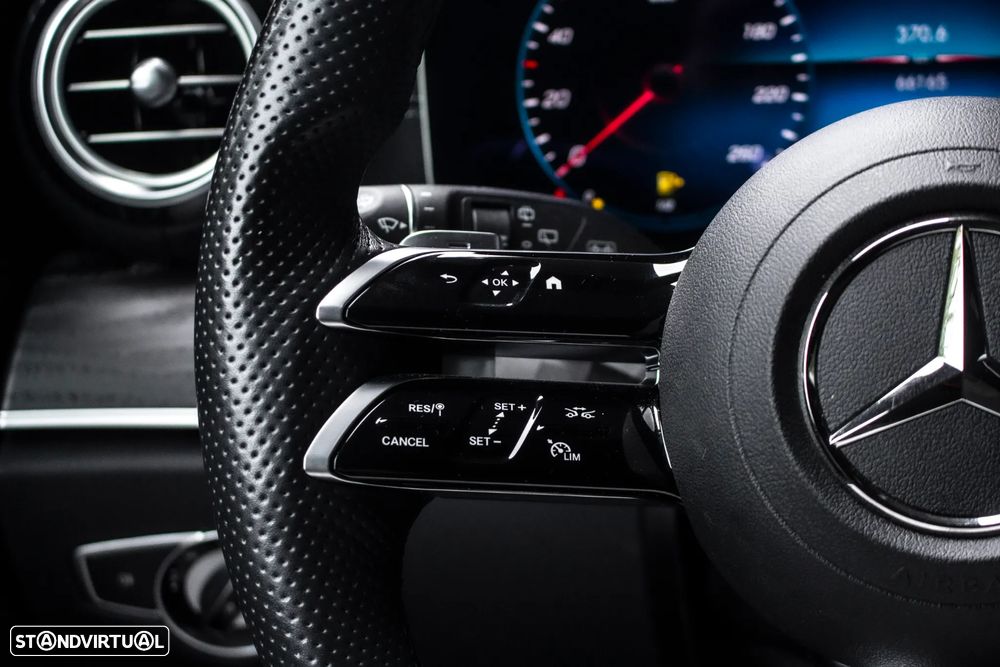 Mercedes-Benz E 300 e AMG Line - 15