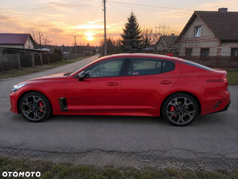 Kia Stinger - 3