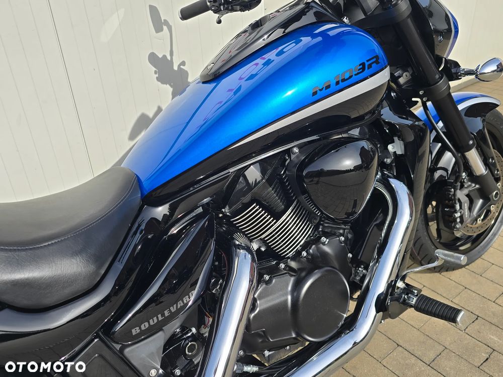 Suzuki Boulevard - 10