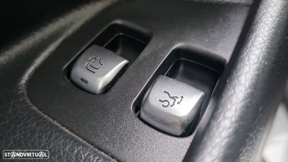 Mercedes-Benz E 220 d AMG Line - 29