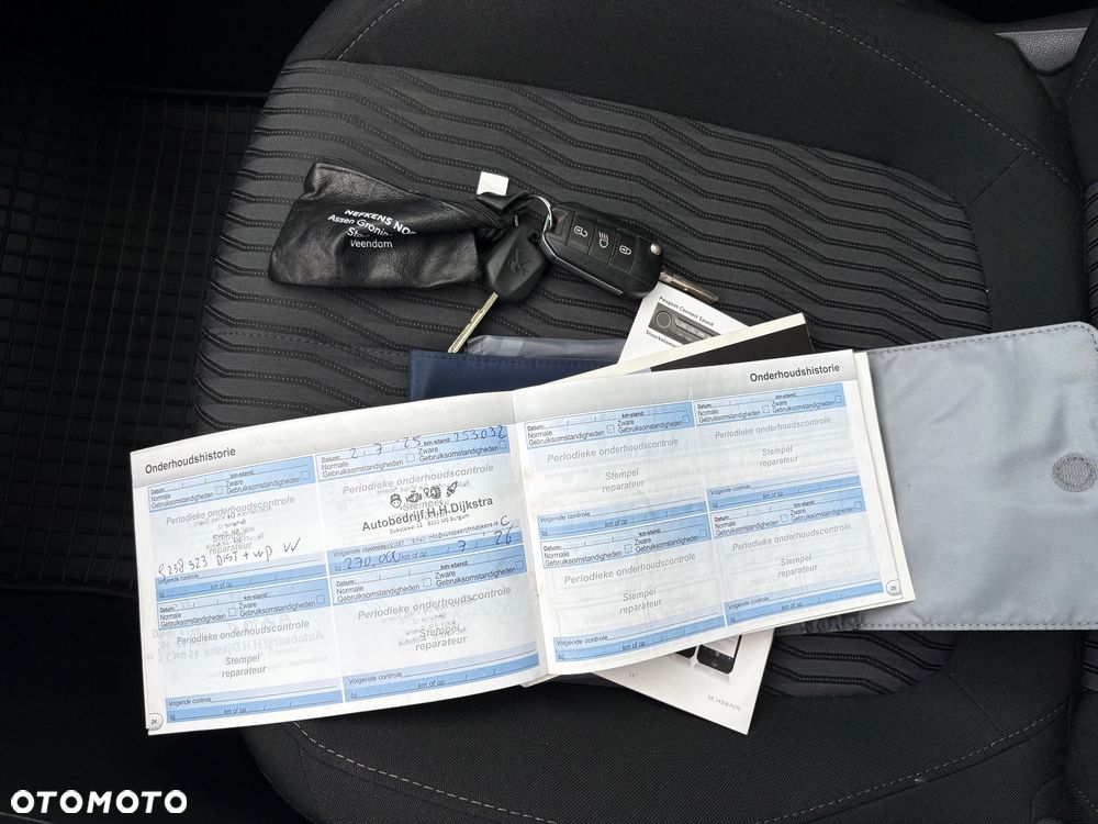 Peugeot 308 BlueHDi 150 Stop & Start Business-Line - 29