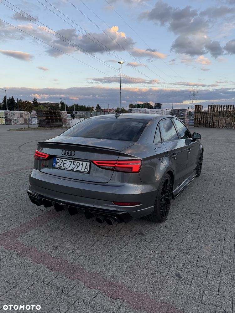 Audi S3 Limousine - 2