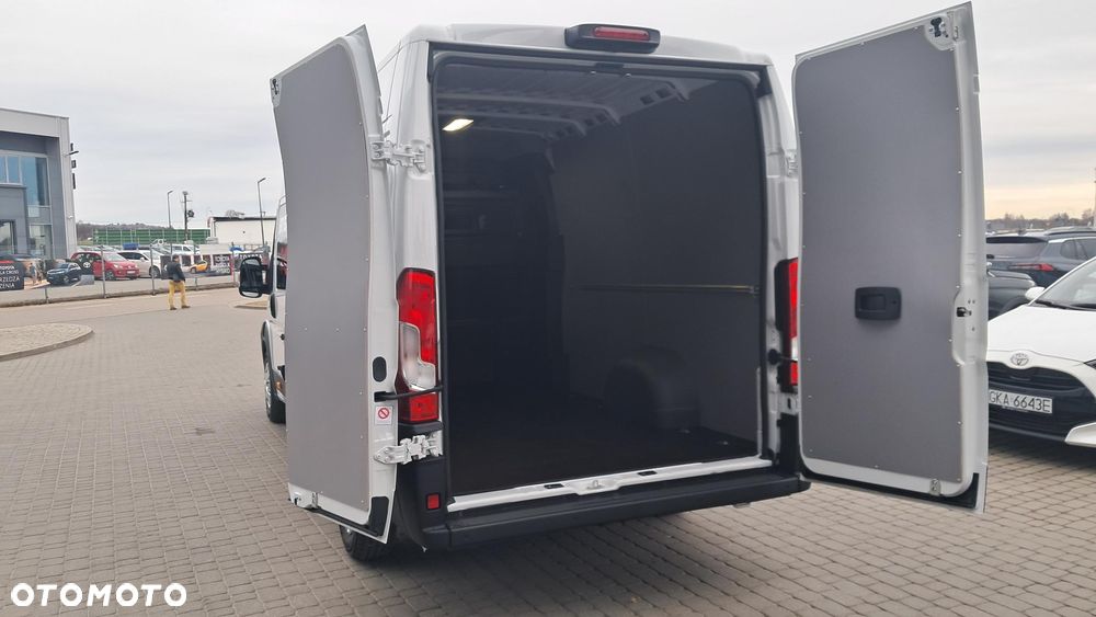 Toyota Proace MAX - 13