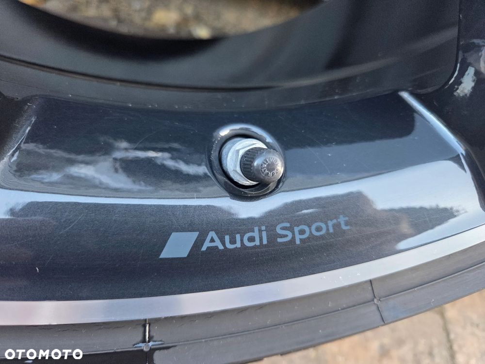 OE Audi RS6 RS7 C8 4K Koła felgi 22" z oponami Pirelli 285/30 R22 kute jak nowe - 17