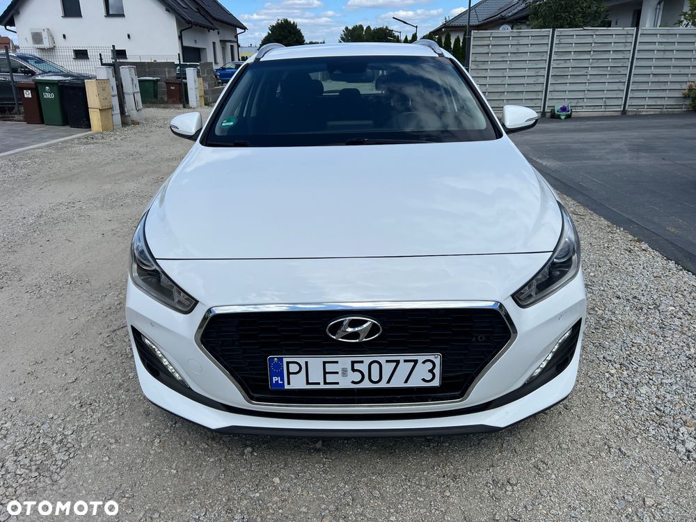 Hyundai i30 1.4 T-GDI Premiere Style - 4