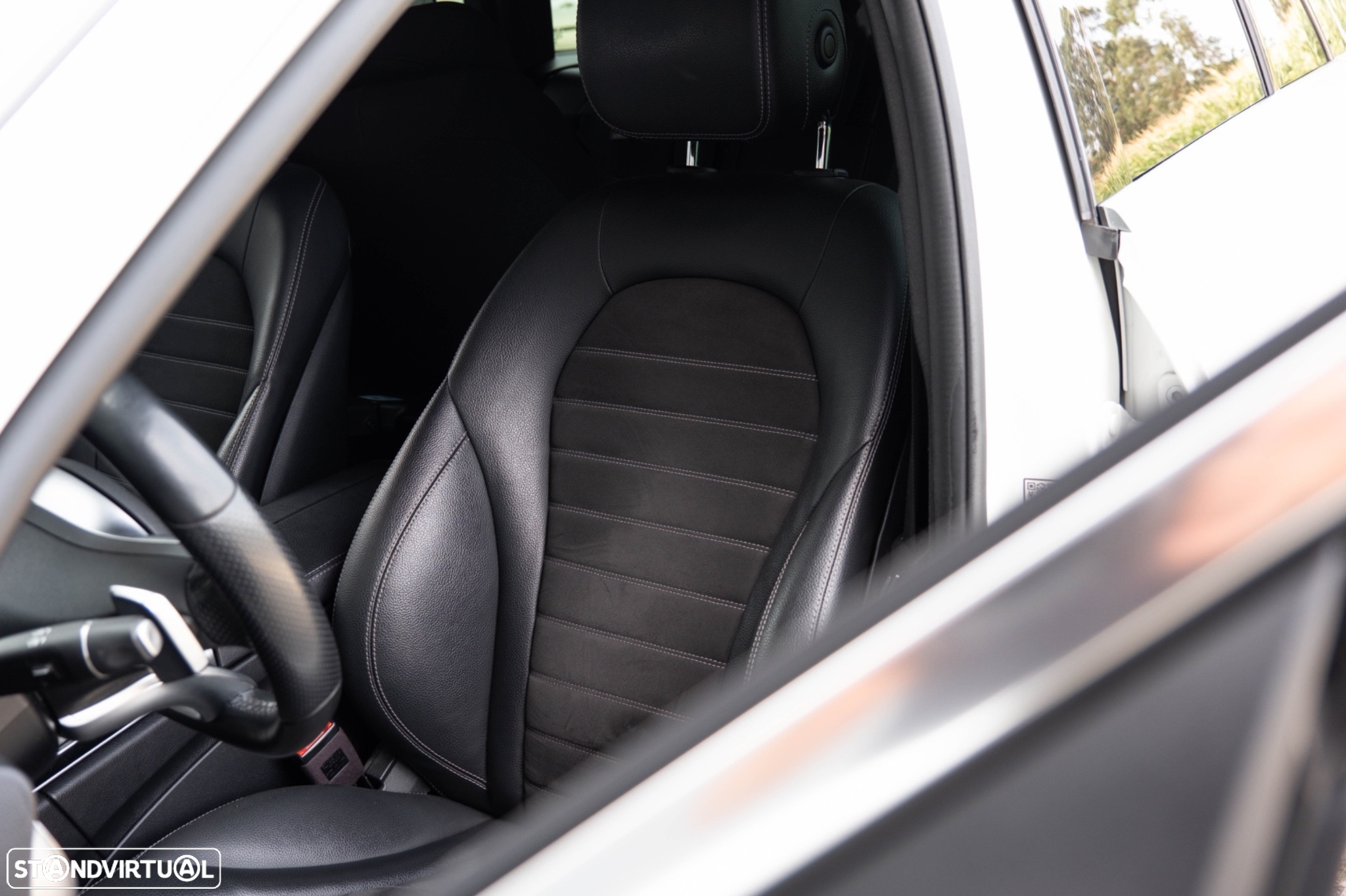 Mercedes-Benz C 300 BlueTEC Hybrid AMG Line - 28