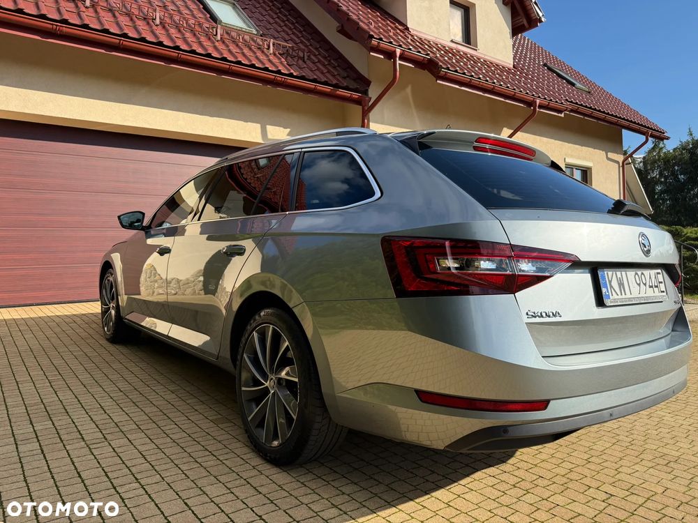 Skoda Superb 2.0 TDI Ambition DSG - 4