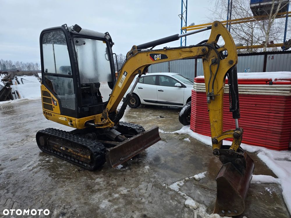 Caterpillar cat302.4 - 3